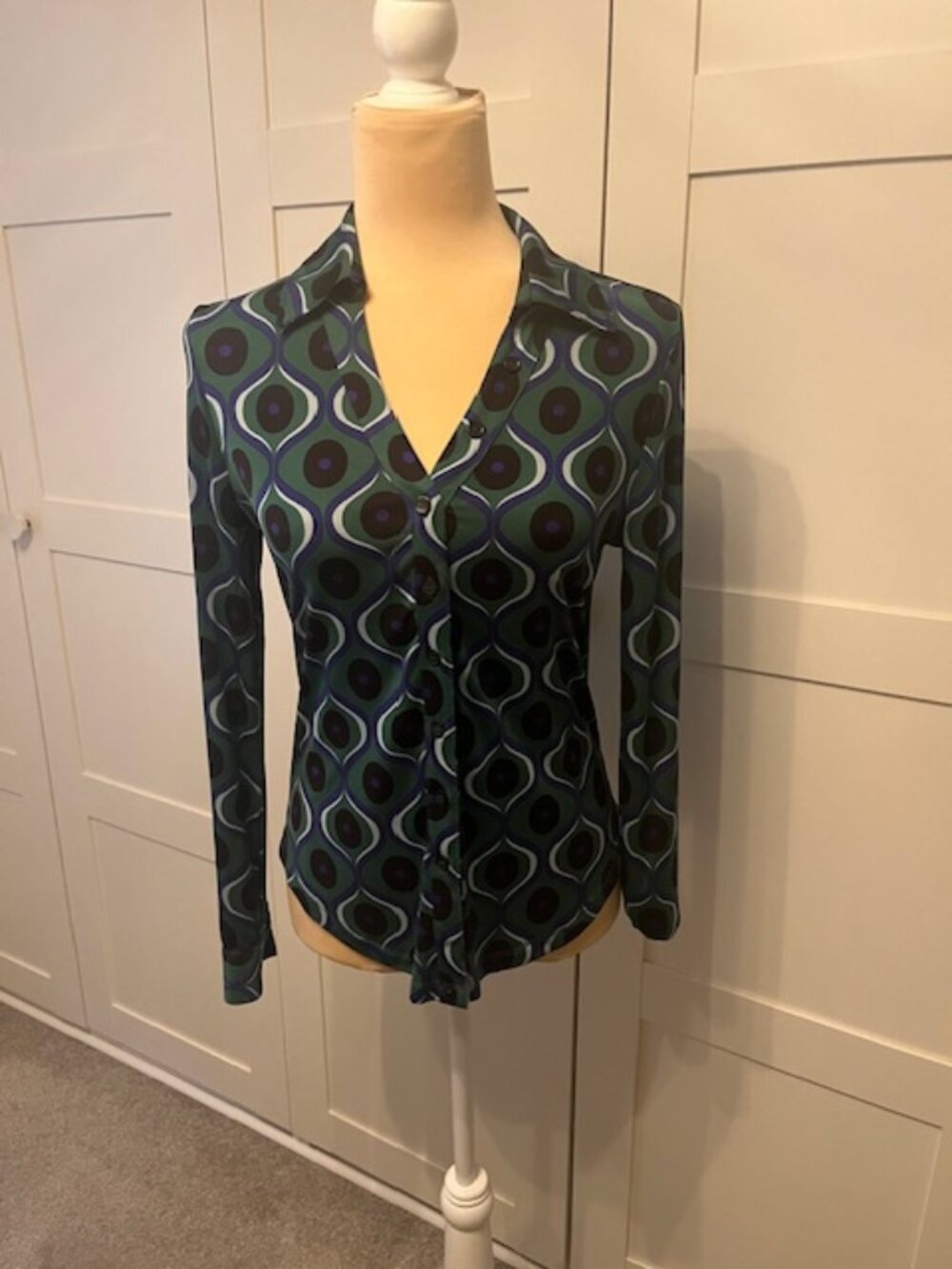 Truth Blouse in bold geometric and circular pattern in green, black and blue